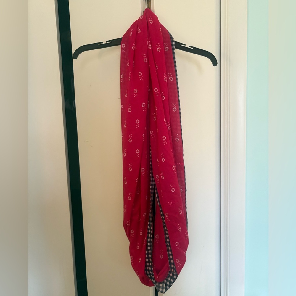 Abercrombie & Fitch Floral Scarf